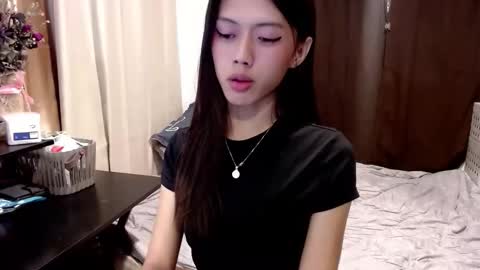 oliviaknightx online show from 11-17-25, 03:40