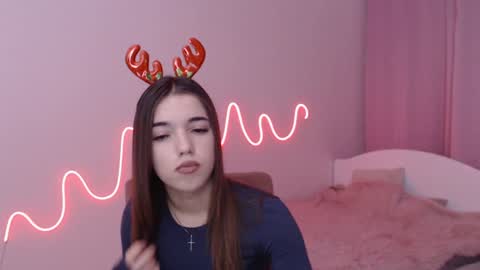 Olivia online show from 12-08-24, 03:24