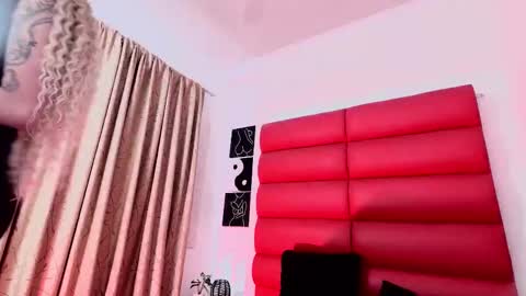 OliviaMonroe online show from 12-05-25, 08:49