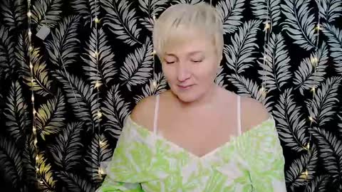 Kelly online show from 01-04-25, 03:17