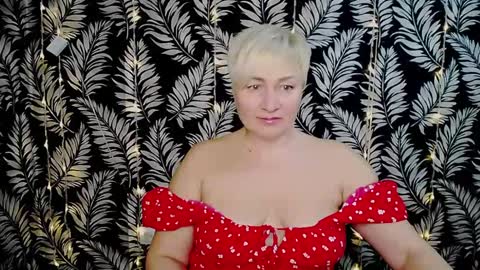Kelly online show from 01-20-25, 12:18