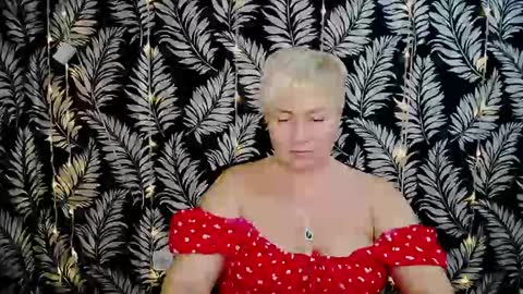 Kelly online show from 01-20-25, 03:28