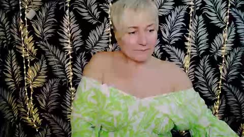 Kelly online show from 02-03-25, 02:55