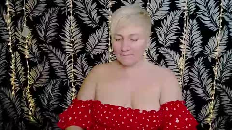 Kelly online show from 03-08-25, 06:26