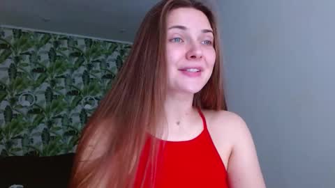 Olivia online show from 11-18-25, 05:23