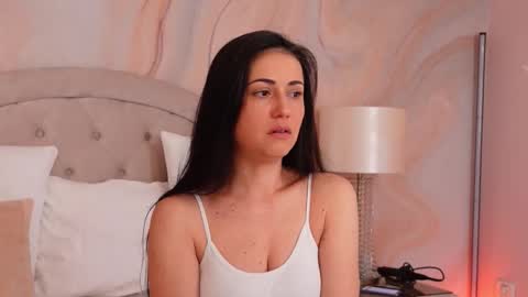 OliviaSway online show from 12-22-25, 09:56