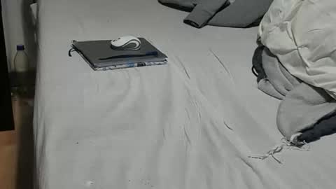 Snapshot of olivier_21 chatting on 10-02-25, 01:56 olivier_21 online show from 10-02-25, 01:56