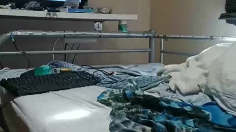 Snapshot of olivier_21 chatting on 11-22-25, 12:26 olivier_21 online show from 11-22-25, 12:26