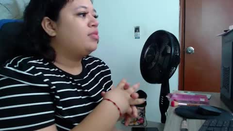 Snapshot of oliviia_cute chatting on 11-03-25, 05:09 oliviia_cute online show from 11-03-25, 05:09