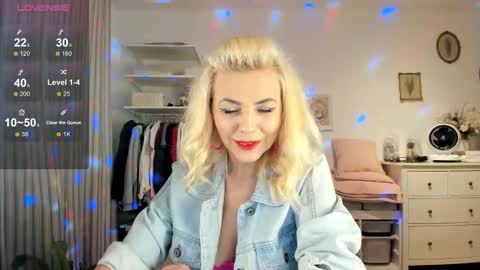 ollalla7 online show from 11-08-25, 06:51