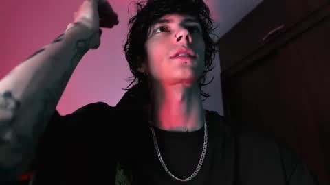     online show from 03-01-25, 05:42