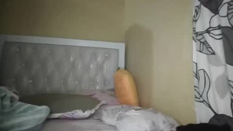 olwami4 online show from 04-01-26, 02:56