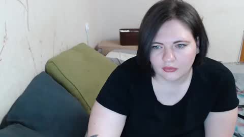 Snapshot of olyaandnetty chatting on 02-22-25, 05:35 OlyaAndNetty online show from 02-22-25, 05:35
