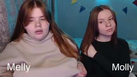 Snapshot of omellyoo chatting on 01-04-25, 11:33 MellY online show from 01-04-25, 11:33