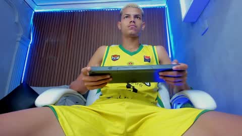 Omen online show from 04-11-26, 11:14