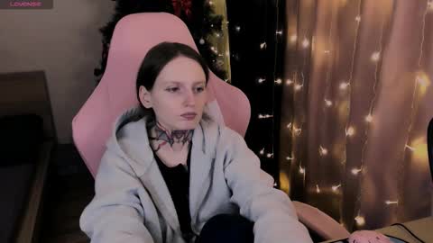 on_yxxx online show from 02-21-26, 09:05