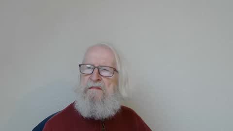 Snapshot of onanister chatting on 10-19-25, 07:09 Somewhere over the rainbow online show from 10-19-25, 07:09