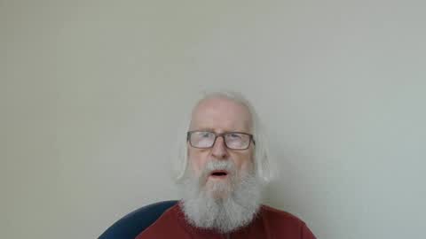 Snapshot of onanister chatting on 10-21-25, 07:42 Somewhere over the rainbow online show from 10-21-25, 07:42