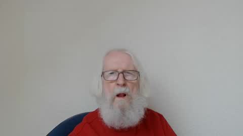 Snapshot of onanister chatting on 11-03-25, 08:15 Somewhere over the rainbow online show from 11-03-25, 08:15