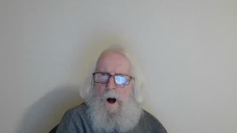 Snapshot of onanister chatting on 11-20-25, 09:03 Somewhere over the rainbow online show from 11-20-25, 09:03