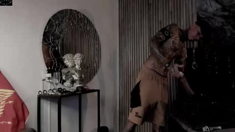     ... online show from 10-21-25, 07:58