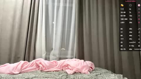 Eva online show from 10-24-25, 03:19