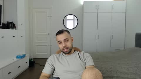 onebestlover online show from 04-05-26, 08:44