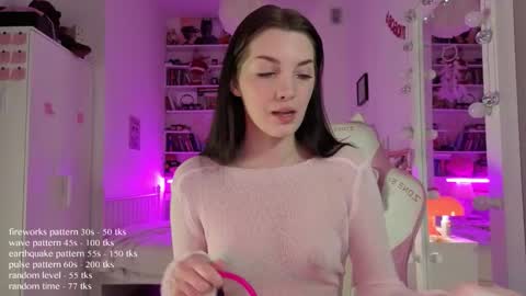 Snapshot of onecuteangel chatting on 11-27-25, 11:01 Ana online show from 11-27-25, 11:01