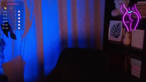  ONLINE   online show from 01-09-25, 01:39