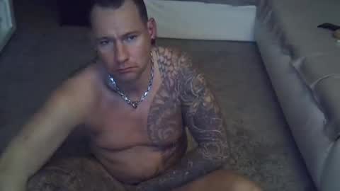 Snapshot of onepussycock chatting on 12-11-24, 01:05 .....mICha..... online show from 12-11-24, 01:05