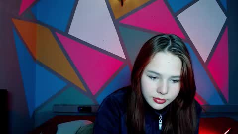 onessandra online show from 11-19-25, 05:40