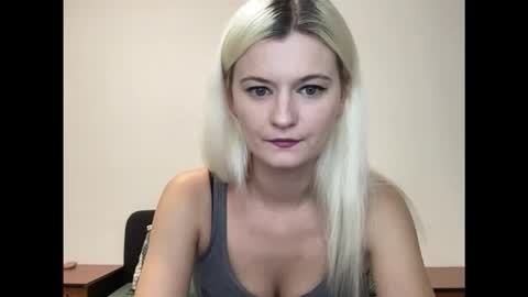 Snapshot of onika_cox chatting on 09-15-25, 09:59 Onika online show from 09-15-25, 09:59