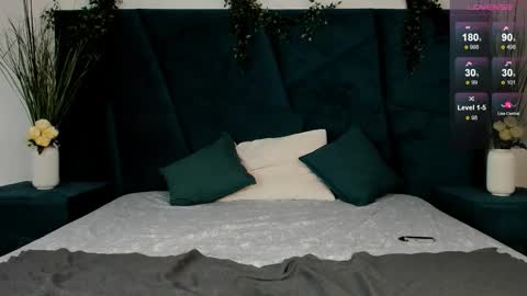 Snapshot of only_eric chatting on 11-14-25, 06:17 Erick online show from 11-14-25, 06:17