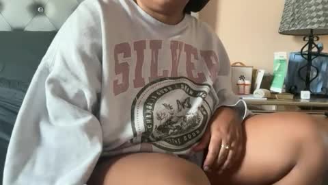 onlyinurdreams00 online show from 11-26-25, 05:14