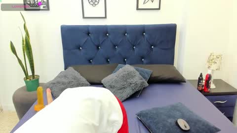 Josh -  Schedule 1400 - 2200 online show from 09-11-25, 01:49