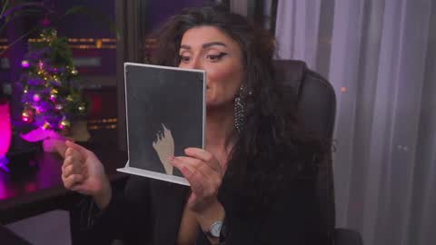 Nicolle online show from 12-14-24, 05:58