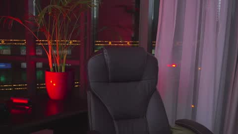 Nicolle online show from 01-08-25, 10:48