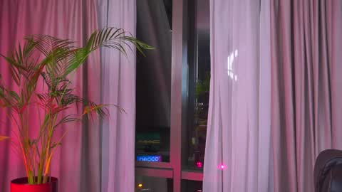 Nicolle online show from 01-31-25, 10:52