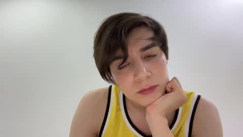 Snapshot of onlysergio chatting on 10-24-25, 02:08 Sergio online show from 10-24-25, 02:08