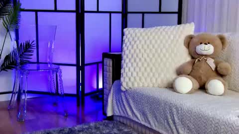 Snapshot of onlyxandra7 chatting on 11-24-25, 05:51 Xandra online show from 11-24-25, 05:51