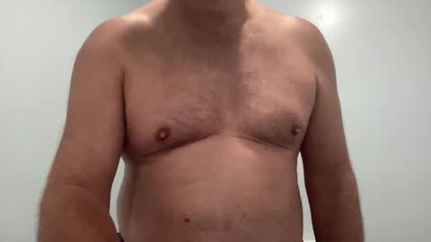 Snapshot of onthedlhere chatting on 10-18-25, 01:01 onthedlhere online show from 10-18-25, 01:01