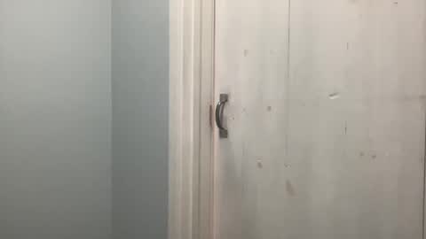 Snapshot of onthedlhere chatting on 10-30-25, 02:18 onthedlhere online show from 10-30-25, 02:18