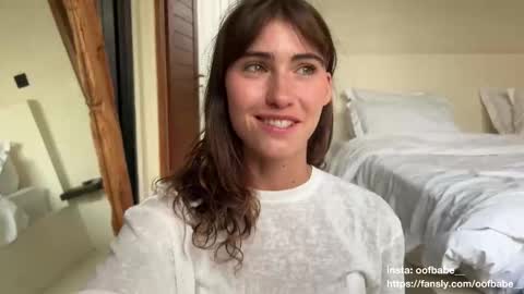 Snapshot of oofbabe__ chatting on 10-23-25, 10:08 Helen online show from 10-23-25, 10:08