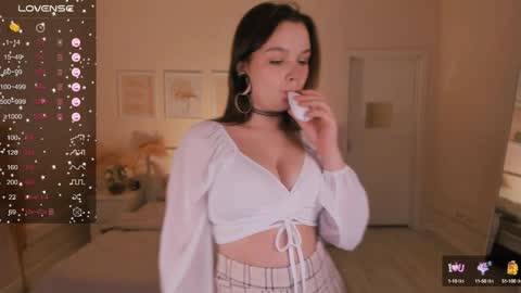  Chloe  follow me  online show from 01-22-25, 01:42