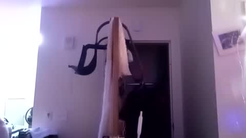 Snapshot of opalockajoe chatting on 01-02-25, 10:05 TsJojo online show from 01-02-25, 10:05