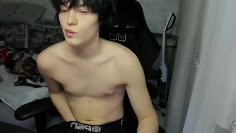 Bella and John online show from 12-23-25, 06:44