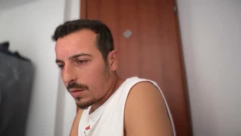 Snapshot of or690 chatting on 11-13-25, 11:42 or online show from 11-13-25, 11:42