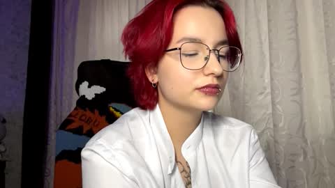 Thea online show from 10-18-25, 01:34