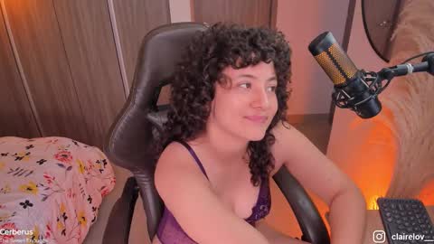 Claire online show from 01-11-26, 10:59