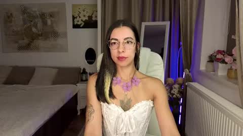 Eve Voss online show from 10-07-25, 12:46